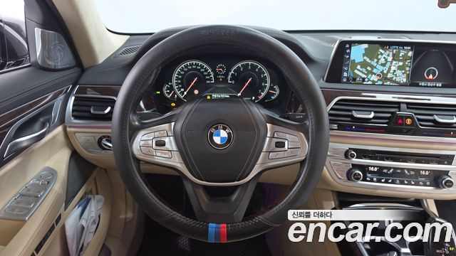 BMW 7 Series (G11) 750Li xDrive Luxury 2016 — фото 13