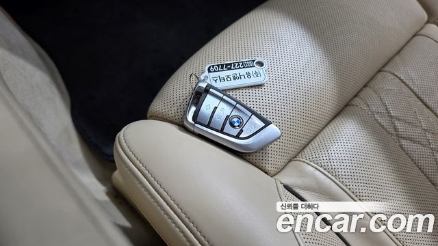 BMW 7 Series (G11) 750Li xDrive Luxury 2016 — фото 15