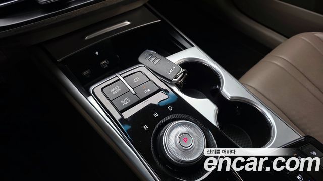 Kia K8 2.5 Gasoline 2WD Noblesse 2022 — фото 9