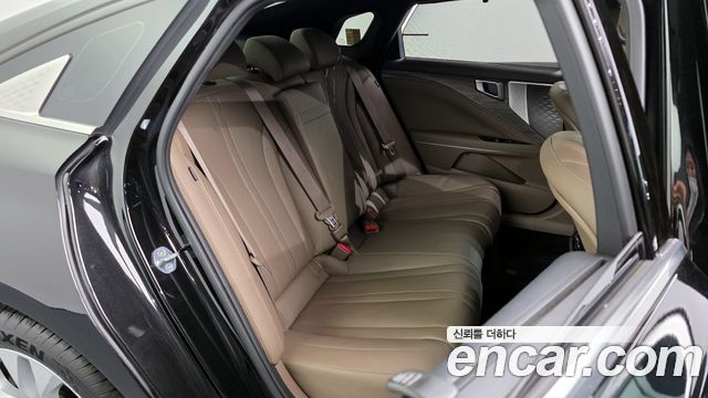 Kia K8 2.5 Gasoline 2WD Noblesse 2022 — фото 11