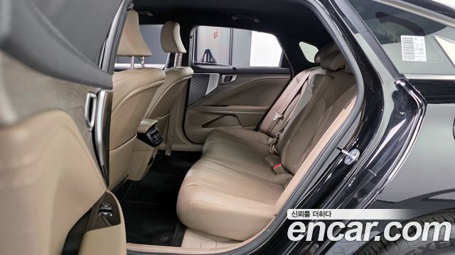 Kia K8 2.5 Gasoline 2WD Noblesse 2022 — фото 12
