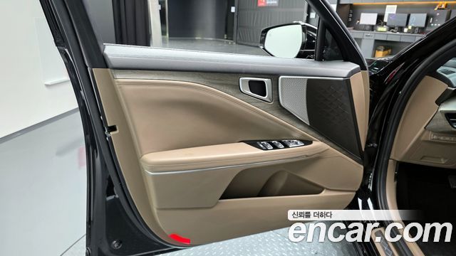 Kia K8 2.5 Gasoline 2WD Noblesse 2022 — фото 24
