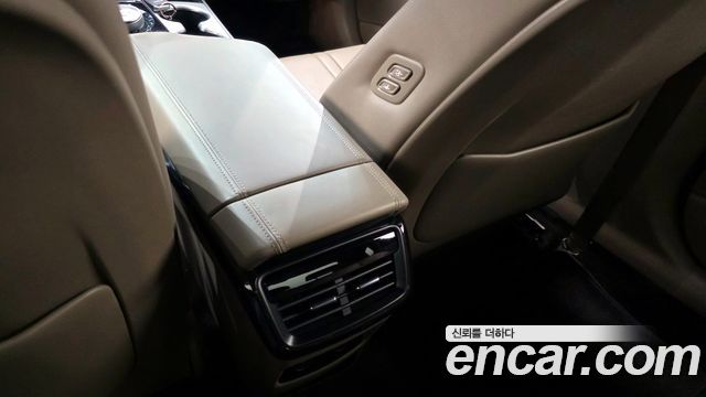 Kia K8 2.5 Gasoline 2WD Noblesse 2022 — фото 29