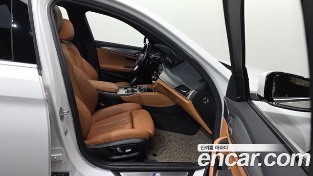 BMW 5 Series (G30) 530i xDrive M Sport Package 2018 — фото 15