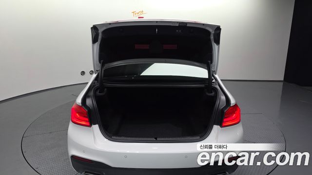 BMW 5 Series (G30) 530i xDrive M Sport Package 2018 — фото 24