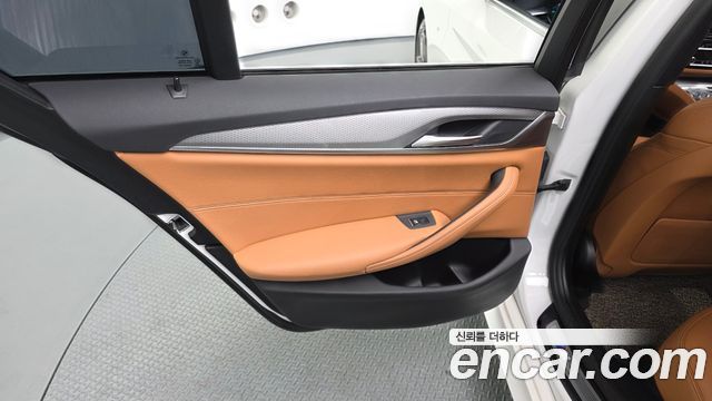 BMW 5 Series (G30) 530i xDrive M Sport Package 2018 — фото 31