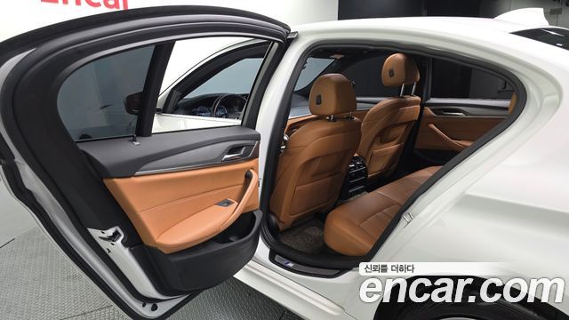 BMW 5 Series (G30) 530i xDrive M Sport Package 2018 — фото 32
