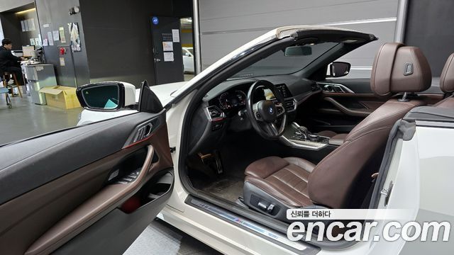 BMW 4 Series (G22) 420i M Sport Convertible 2021 — фото 10