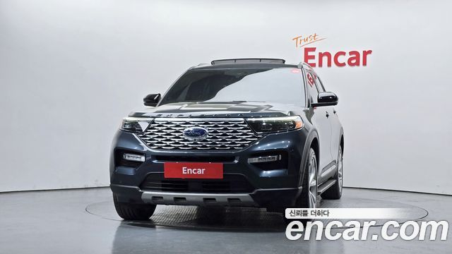 Ford Explorer (VI) 3.0 Platinum 4WD 2022 — фото 3
