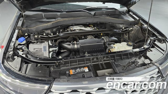Ford Explorer (VI) 3.0 Platinum 4WD 2022 — фото 6