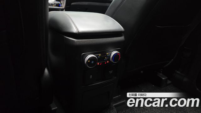 Ford Explorer (VI) 3.0 Platinum 4WD 2022 — фото 18