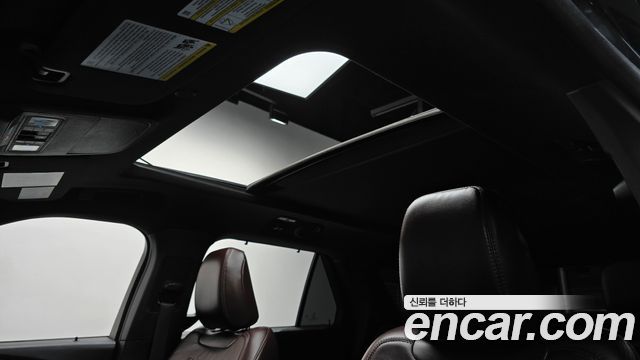 Ford Explorer (VI) 3.0 Platinum 4WD 2022 — фото 19