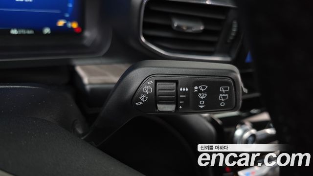 Ford Explorer (VI) 3.0 Platinum 4WD 2022 — фото 31