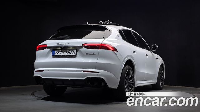 Maserati Grecale 2.0 AWD GT 2023 — фото 2