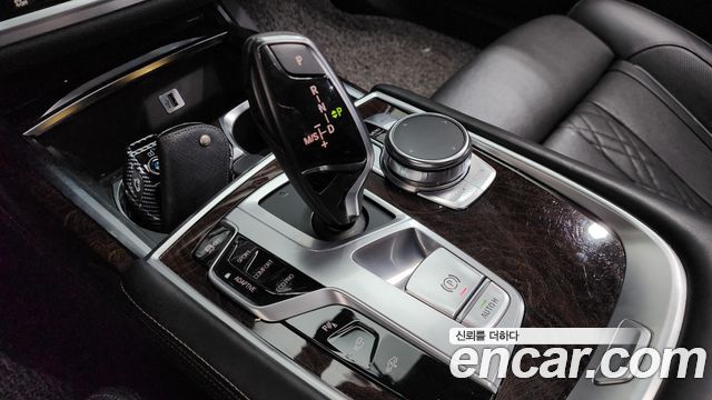 BMW 7 Series (G11) 730Ld xDrive 2016 — фото 9