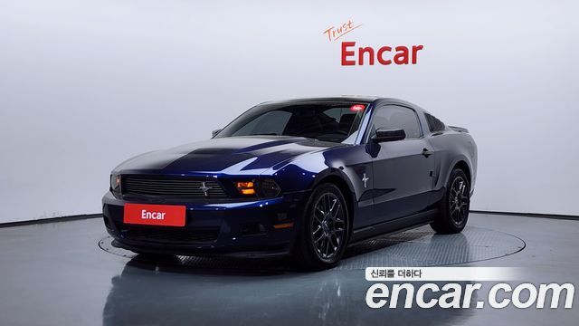 Ford Mustang Coupe