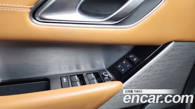 Land Rover Range Rover Velar 3.0 D300 R-Dynamic HSE 2018 — фото 35