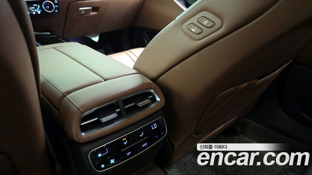 Genesis G80 (RG3) Gasoline 2.5 Turbo AWD 2022 — фото 18