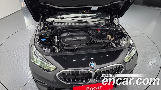 BMW 2 Series Gran Coupe (F44) 220i Sport 2024 — фото 6