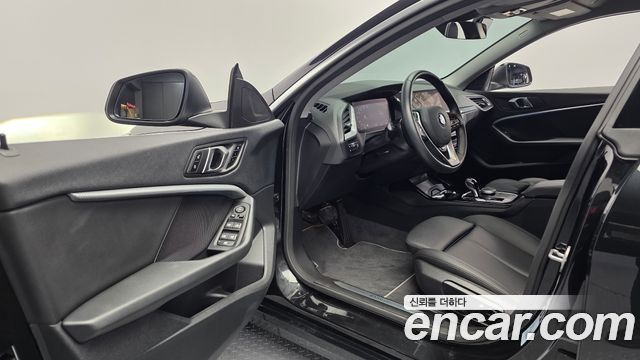 BMW 2 Series Gran Coupe (F44) 220i Sport 2024 — фото 10