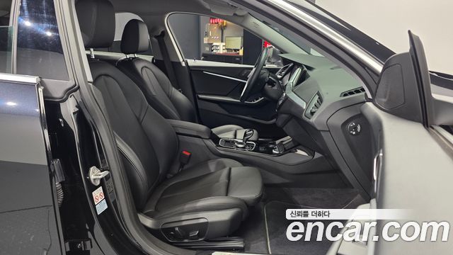 BMW 2 Series Gran Coupe (F44) 220i Sport 2024 — фото 11