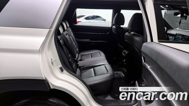 KG Mobility (SsangYong) Torres Gasoline 1.5 2WD T5 2024 — фото 12