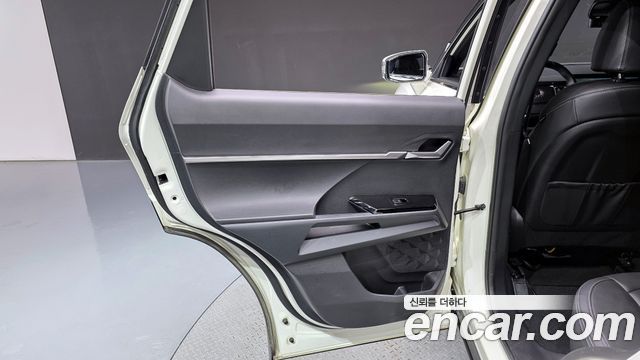 KG Mobility (SsangYong) Torres Gasoline 1.5 2WD T5 2024 — фото 25