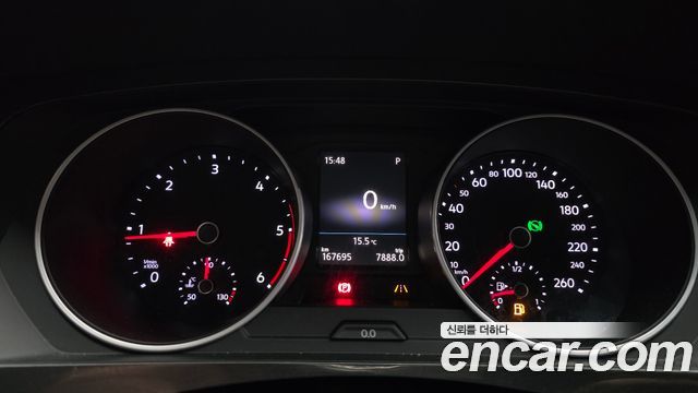 Volkswagen Tiguan (II) 2.0 TDI Premium 2018 — фото 8