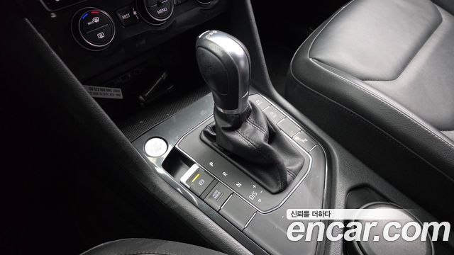 Volkswagen Tiguan (II) 2.0 TDI Premium 2018 — фото 9