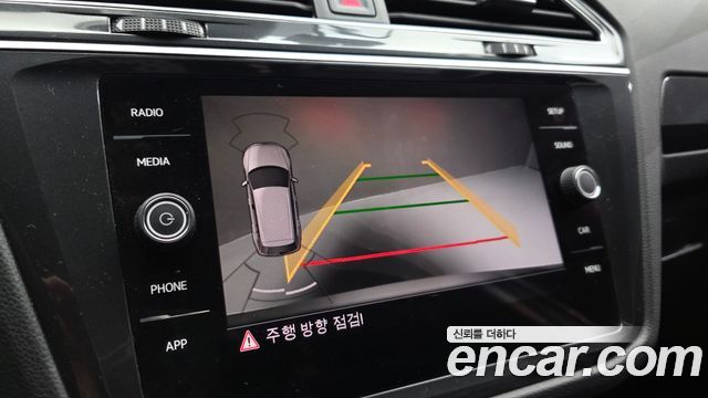 Volkswagen Tiguan (II) 2.0 TDI Premium 2018 — фото 16