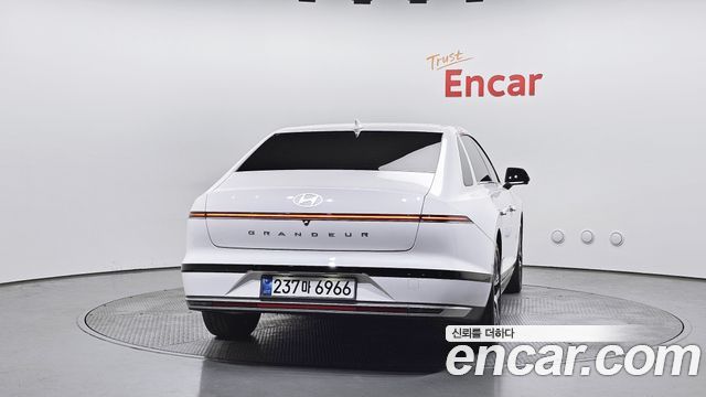 Hyundai Grandeur Hybrid (GN7) Exclusive 2023 — фото 4