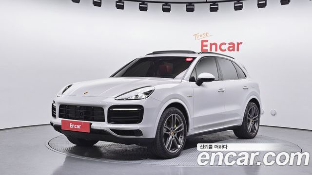 Porsche Cayenne (PO536) 3.0 E-HYBRID PLATINUM EDITION 2023 — фото 1