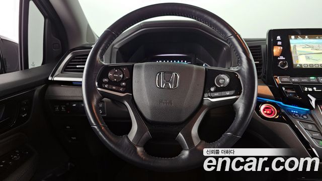 Honda Odyssey 3.5 5th 2019 — фото 17