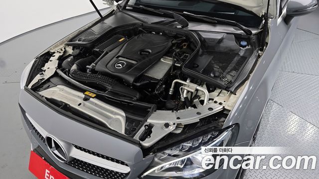 Mercedes-Benz C-Class (W205) C200 Cabriolet 2017 — фото 6