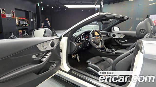Mercedes-Benz C-Class (W205) C200 Cabriolet 2017 — фото 10