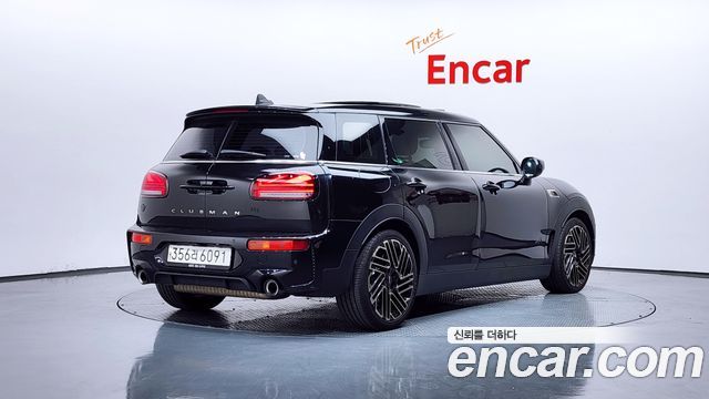 MINI Cooper S Clubman JCW Untold Edition 2nd Gen 2024 — фото 2