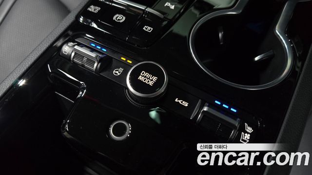 Kia K5 (III) 2.0 Noblesse 2025 — фото 18