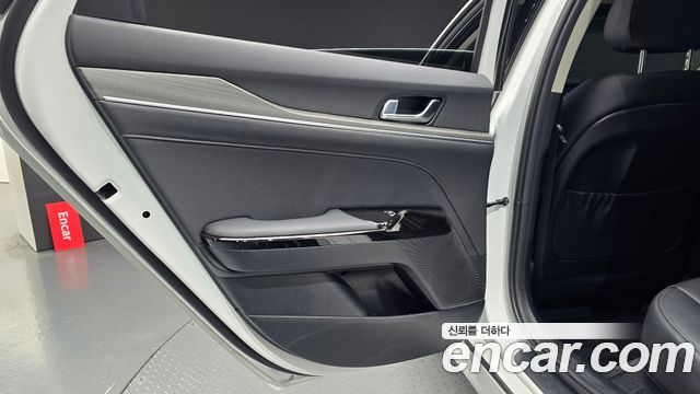 Kia K5 (III) 2.0 Noblesse 2025 — фото 25