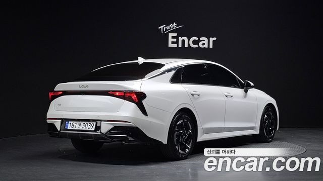 Kia K5 (III) 2.0 Noblesse 2025 — фото 2