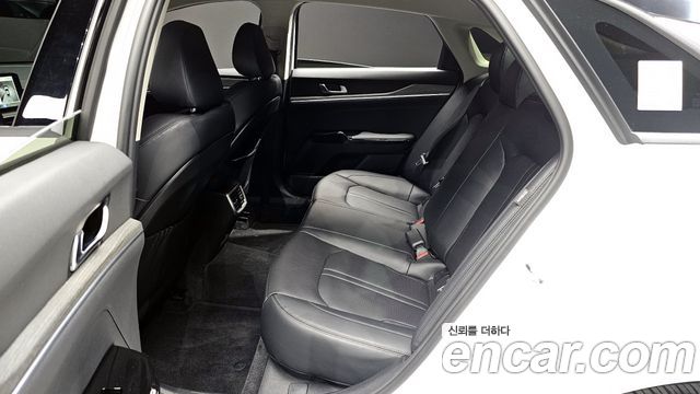 Kia K5 (III) 2.0 Noblesse 2025 — фото 11
