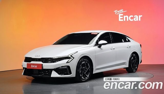 Kia K5 (III) 2.0 Noblesse 2025 — фото 1