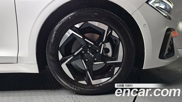 Kia K5 (III) 2.0 Noblesse 2025 — фото 21