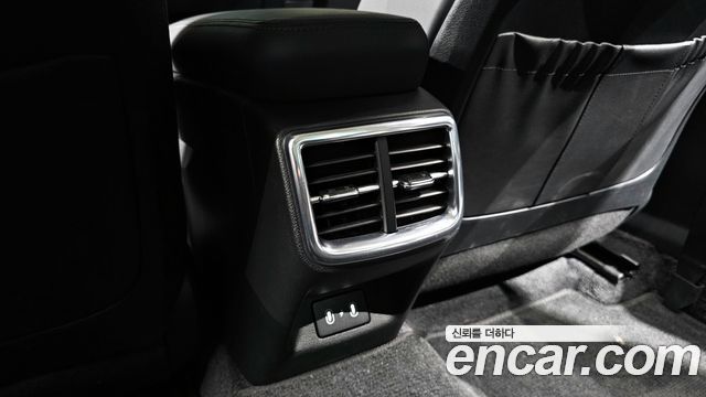 Kia K5 (III) 2.0 Noblesse 2025 — фото 29