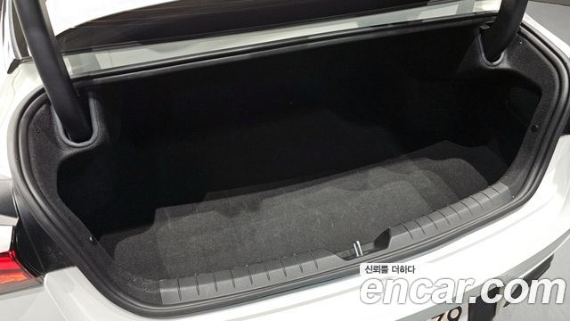 Kia K5 (III) 2.0 Noblesse 2025 — фото 30