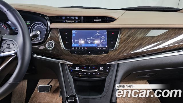 Cadillac XT6 3.6 Sport 2021 — фото 14