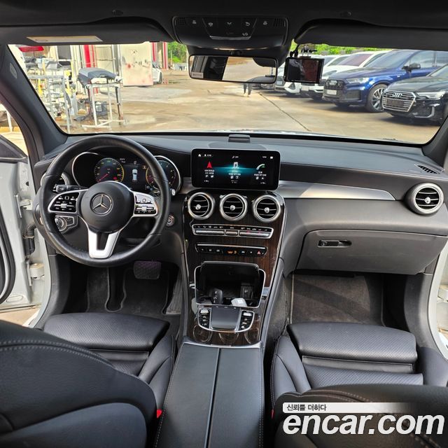 Mercedes-Benz GLC-Class (X253) GLC300 4MATIC 2020 — фото 15