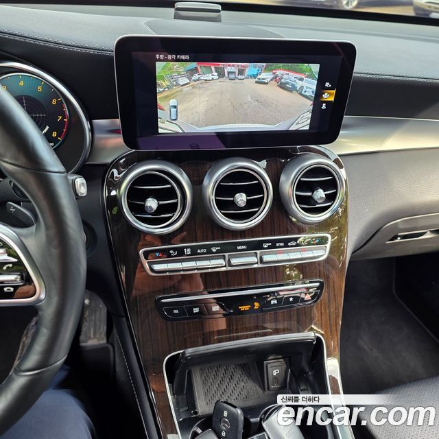 Mercedes-Benz GLC-Class (X253) GLC300 4MATIC 2020 — фото 20