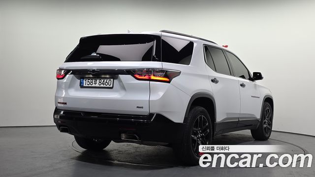 Chevrolet Traverse 3.6 AWD Redline 2021 — фото 2