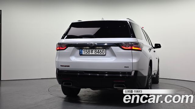 Chevrolet Traverse 3.6 AWD Redline 2021 — фото 4