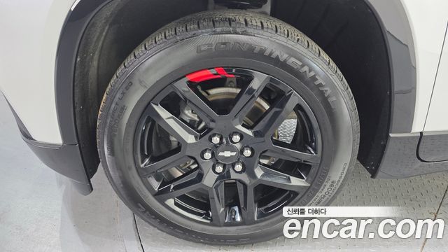 Chevrolet Traverse 3.6 AWD Redline 2021 — фото 5